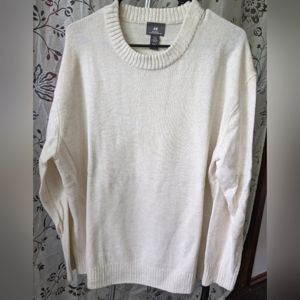 H&M Cream Crewneck Sweater T